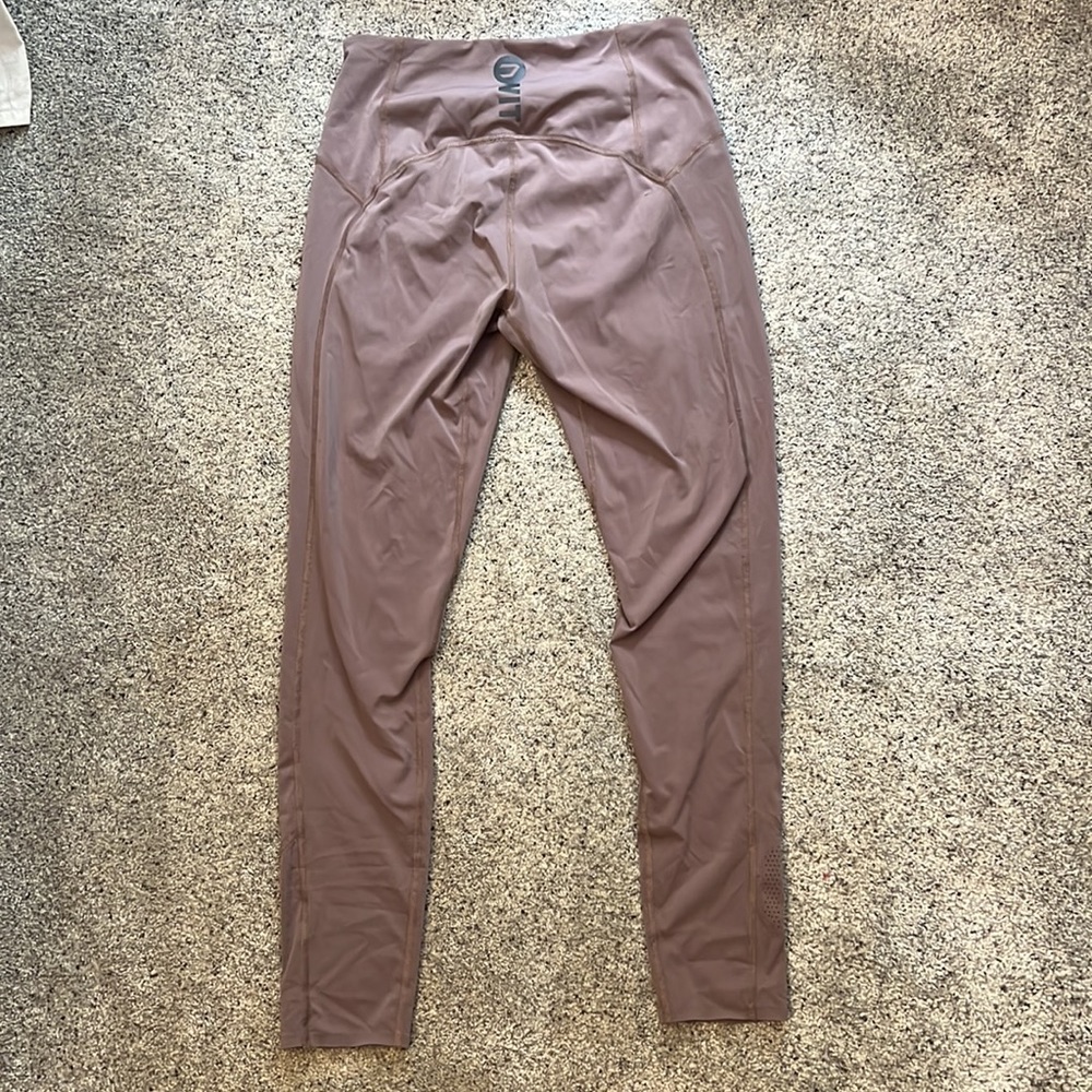 Lightly worn - Picture 2 of 2